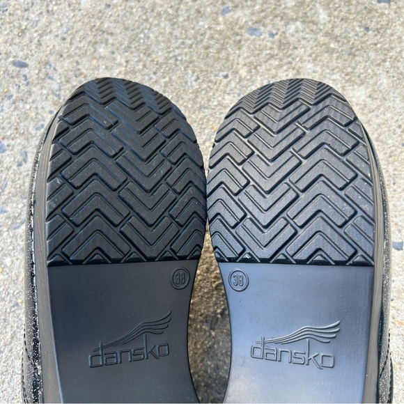 Dansko Women’s Professional Clogs Glitzy Patent Leather Style 706370202 Size 38 - Picture 10 of 12